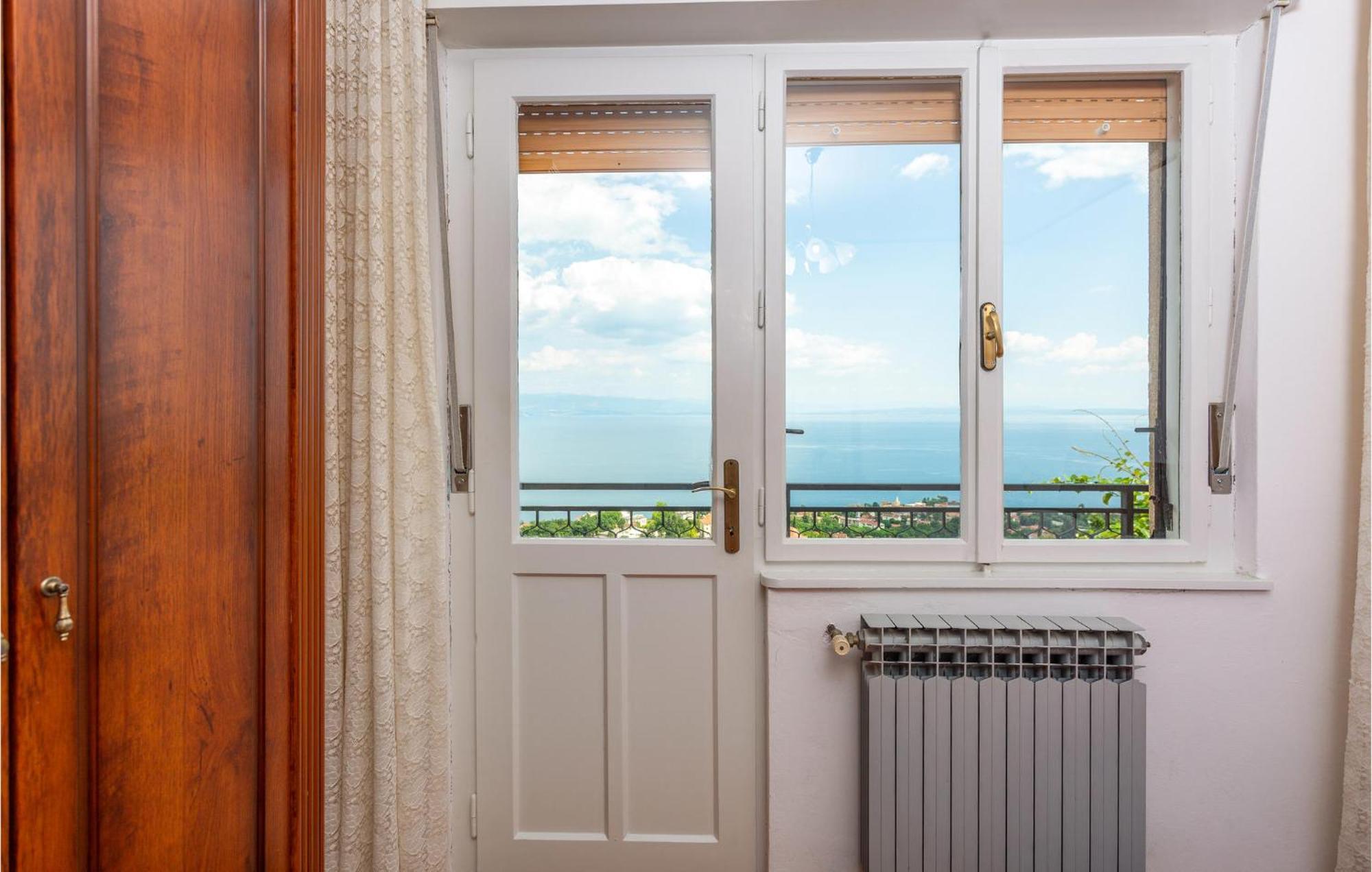 Nice Apartment In Lovran With Kitchen מראה חיצוני תמונה